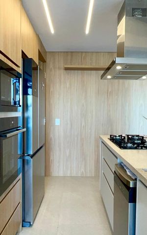 Apartamento à venda com 151m², 2 quartos e 2 vagas Apartamento à venda com 151m², 2 quartos e 2 vagasCozinha