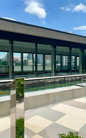Apartamento à venda com 151m², 2 quartos e 2 vagas Apartamento à venda com 151m², 2 quartos e 2 vagasPiscina