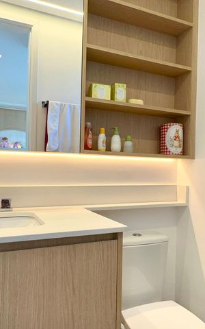 Apartamento à venda com 151m², 2 quartos e 2 vagas Apartamento à venda com 151m², 2 quartos e 2 vagasBanheiro da Suíte 1