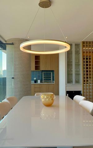 Apartamento à venda com 151m², 2 quartos e 2 vagas Apartamento à venda com 151m², 2 quartos e 2 vagasVaranda