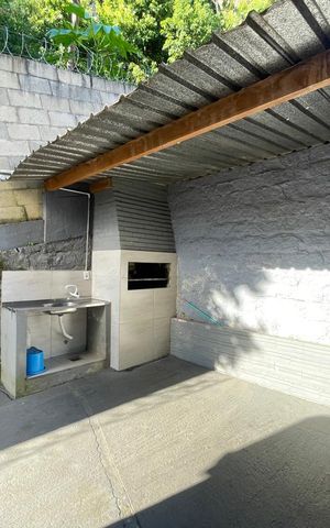 Casa de condomínio à venda com 52m², 2 quartos e 1 vaga