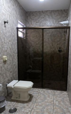 Casa à venda com 127m², 2 quartos e 2 vagas Casa à venda com 127m², 2 quartos e 2 vagasBanheiro 2