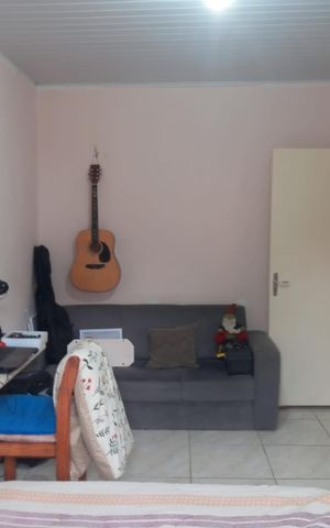 Casa à venda com 70m², 2 quartos e sem vaga Casa à venda com 70m², 2 quartos e sem vagaSala