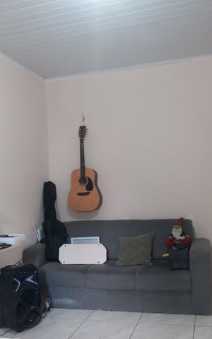 Casa à venda com 70m², 2 quartos e sem vaga Casa à venda com 70m², 2 quartos e sem vagaSala