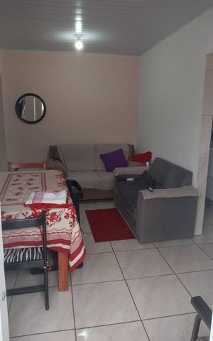 Casa à venda com 70m², 2 quartos e sem vaga Casa à venda com 70m², 2 quartos e sem vagaSala