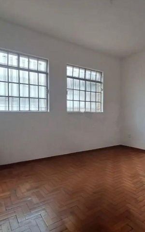Casa para alugar com 369m², 3 quartos e 2 vagas