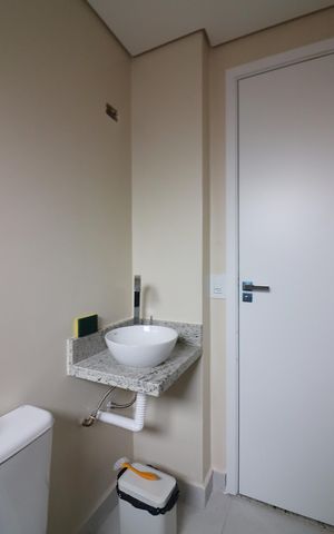 Apartamento à venda com 57m², 2 quartos e 1 vagaQuarto 1 - Suíte Banheiro 