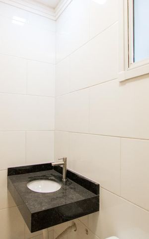 Apartamento à venda com 100m², 2 quartos e 1 vaga Apartamento à venda com 100m², 2 quartos e 1 vagaBanheiro do quarto 1