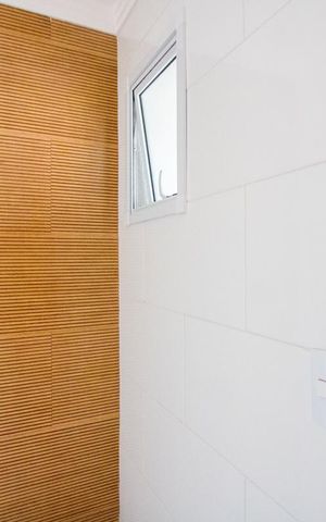 Apartamento à venda com 100m², 2 quartos e 1 vaga Apartamento à venda com 100m², 2 quartos e 1 vagaBanheiro social 2