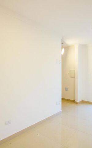 Apartamento à venda com 100m², 2 quartos e 1 vaga Apartamento à venda com 100m², 2 quartos e 1 vagaSala