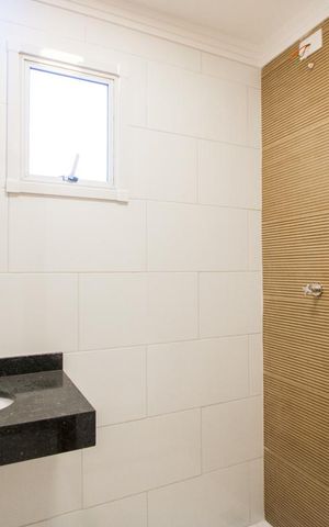 Apartamento à venda com 100m², 2 quartos e 1 vaga Apartamento à venda com 100m², 2 quartos e 1 vagaBanheiro social 1