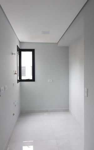 Apartamento à venda com 130m², 2 quartos e 2 vagasCozinha e Área de Serviço