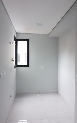 Apartamento à venda com 130m², 2 quartos e 2 vagasCozinha e Área de Serviço