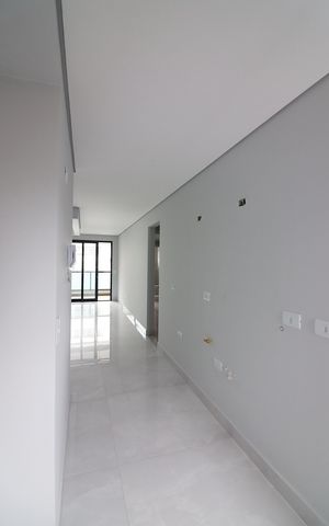 Apartamento à venda com 130m², 2 quartos e 2 vagasCozinha e Área de Serviço
