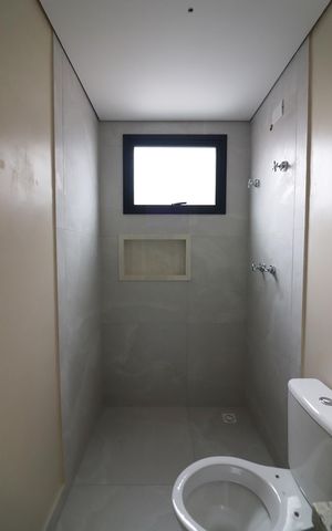 Apartamento à venda com 130m², 2 quartos e 2 vagasQuarto 1 - Suíte Banheiro 