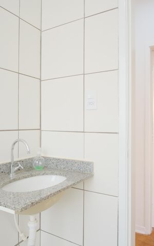 Apartamento para alugar com 75m², 2 quartos e sem vagaBanheiro
