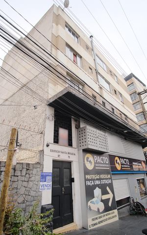 Apartamento para alugar com 75m², 2 quartos e sem vagaPlaca