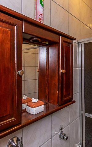 Casa à venda com 250m², 4 quartos e sem vaga Casa à venda com 250m², 4 quartos e sem vagaCasa 1º andar - Banheiro Social