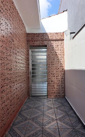 Casa à venda com 112m², 3 quartos e 2 vagasParte externa 