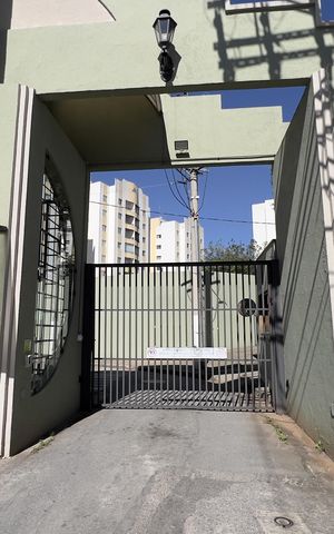 Apartamento à venda com 73m², 3 quartos e 1 vagaFachada com placa grande