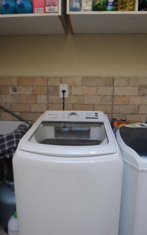 Casa à venda com 99m², 3 quartos e 2 vagasLavanderia