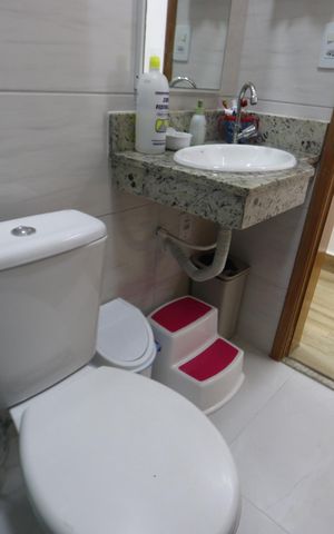 Casa à venda com 99m², 3 quartos e 2 vagasBanheiro Social