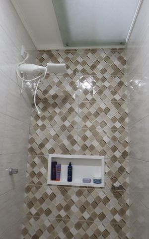 Casa à venda com 99m², 3 quartos e 2 vagasBanheiro da Suíte