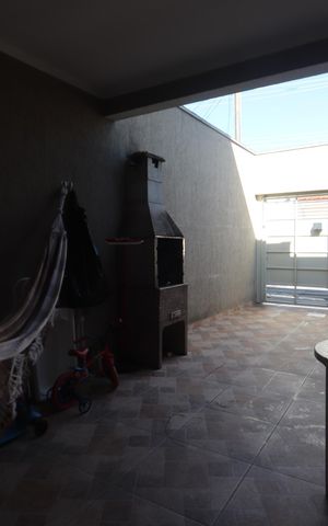 Casa à venda com 99m², 3 quartos e 2 vagasGaragem