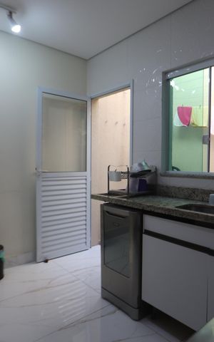 Casa à venda com 99m², 3 quartos e 2 vagasCozinha