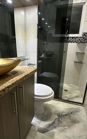 Apartamento à venda com 51m², 2 quartos e 1 vaga Apartamento à venda com 51m², 2 quartos e 1 vagaBanheiro