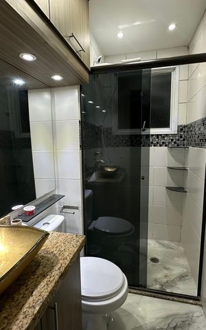 Apartamento à venda com 51m², 2 quartos e 1 vaga Apartamento à venda com 51m², 2 quartos e 1 vagaBanheiro