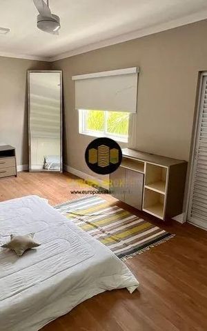 Casa de condomínio à venda com 500m², 4 quartos e 2 vagas