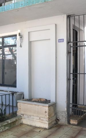 Casa à venda com 250m², 2 quartos e 1 vagaFachada