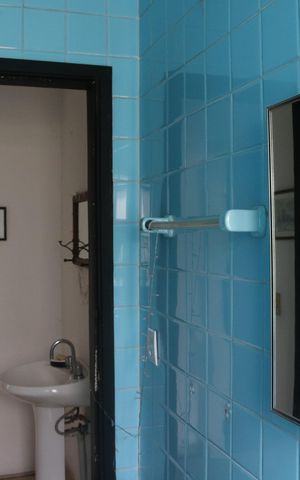 Casa à venda com 250m², 2 quartos e 1 vagaLavabo