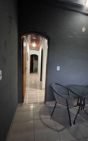 Casa à venda com 48m², 3 quartos e sem vaga Casa à venda com 48m², 3 quartos e sem vagaVaranda