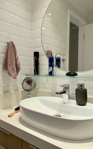 Apartamento à venda com 125m², 2 quartos e 1 vaga Apartamento à venda com 125m², 2 quartos e 1 vagaBanheiro da Suíte 1