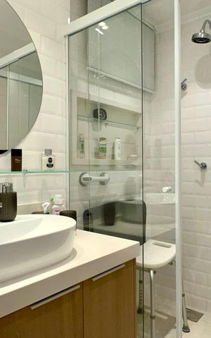 Apartamento à venda com 125m², 2 quartos e 1 vaga Apartamento à venda com 125m², 2 quartos e 1 vagaBanheiro da Suíte 1