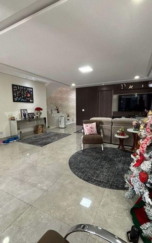 Casa à venda com 310m², 4 quartos e 4 vagas
