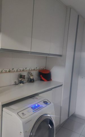 Apartamento à venda com 121m², 2 quartos e 1 vaga Apartamento à venda com 121m², 2 quartos e 1 vagaÁrea de serviço