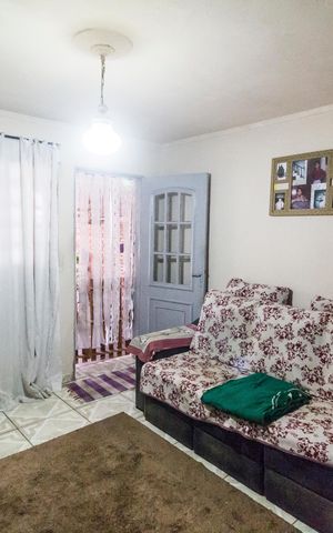 Casa à venda com 167m², 3 quartos e 1 vaga Casa à venda com 167m², 3 quartos e 1 vagaSala