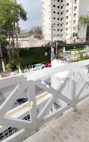 Casa à venda com 166m², 3 quartos e 3 vagas