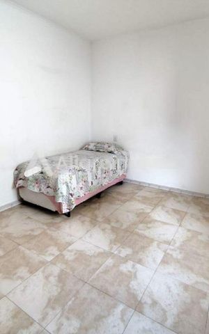 Casa à venda com 166m², 3 quartos e 3 vagas