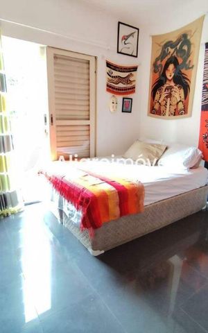 Casa à venda com 166m², 3 quartos e 3 vagas