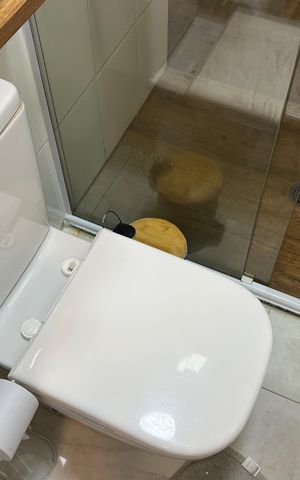 Apartamento para alugar com 74m², 2 quartos e 1 vaga Apartamento para alugar com 74m², 2 quartos e 1 vagaBanheiro da Suíte