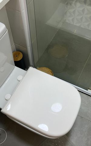 Apartamento para alugar com 74m², 2 quartos e 1 vaga Apartamento para alugar com 74m², 2 quartos e 1 vagaBanheiro