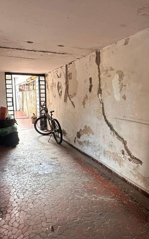 Casa à venda com 200m², 2 quartos e 2 vagas