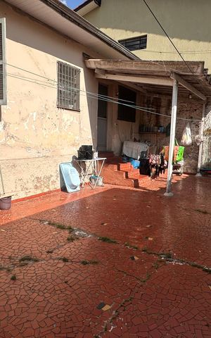 Casa à venda com 200m², 2 quartos e 2 vagas