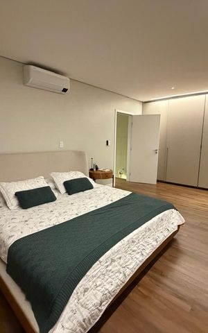 Casa de condomínio à venda com 213m², 3 quartos e 2 vagas Casa de condomínio à venda com 213m², 3 quartos e 2 vagasQuarto