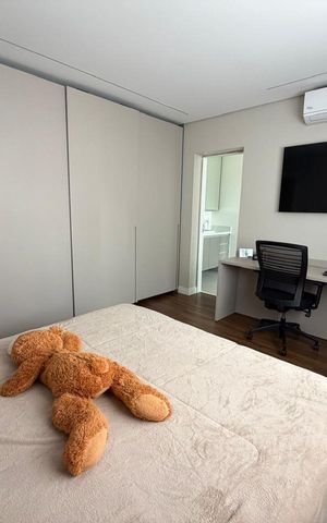 Casa de condomínio à venda com 213m², 3 quartos e 2 vagas Casa de condomínio à venda com 213m², 3 quartos e 2 vagasQuarto