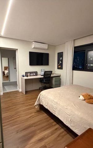 Casa de condomínio à venda com 213m², 3 quartos e 2 vagas Casa de condomínio à venda com 213m², 3 quartos e 2 vagasQuarto